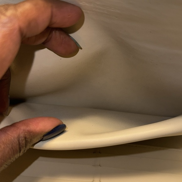 Louis Vuitton Blanc Corail Monogram Vernis Leather Sarah Wallet GUC - Picture 13 of 13